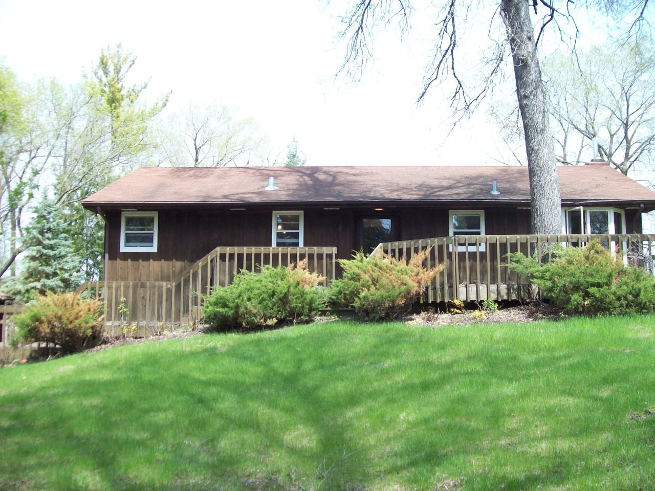 860 Brown Rd S - Photo 2 of 12