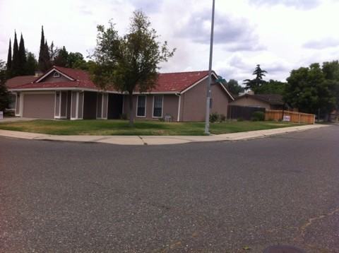 1609 Posho Ave - Photo 2 of 9