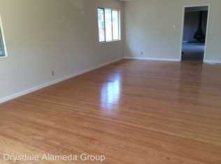 849 Serra Dr - Photo 3 of 12