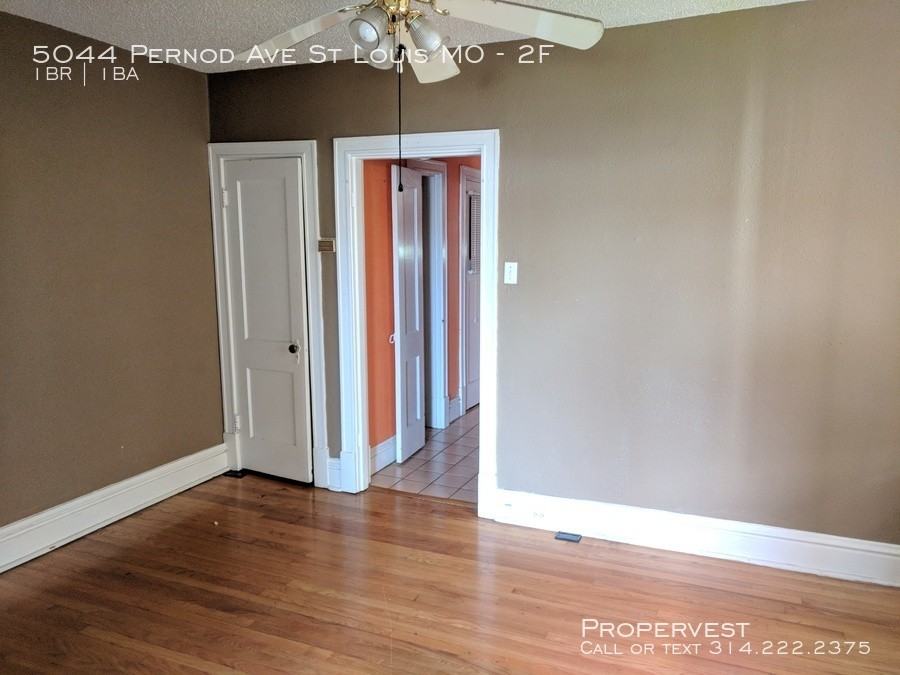 5044 Pernod Ave #2F - Photo 3 of 8