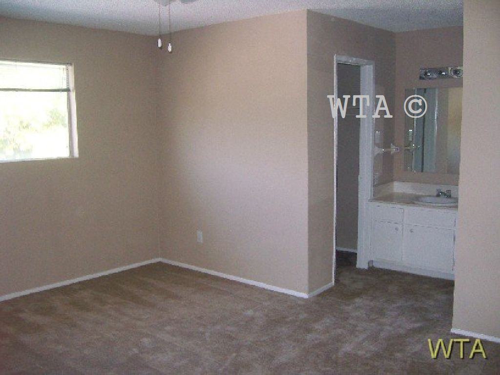 1631 Aquarena Springs Drive - Photo 2 of 10