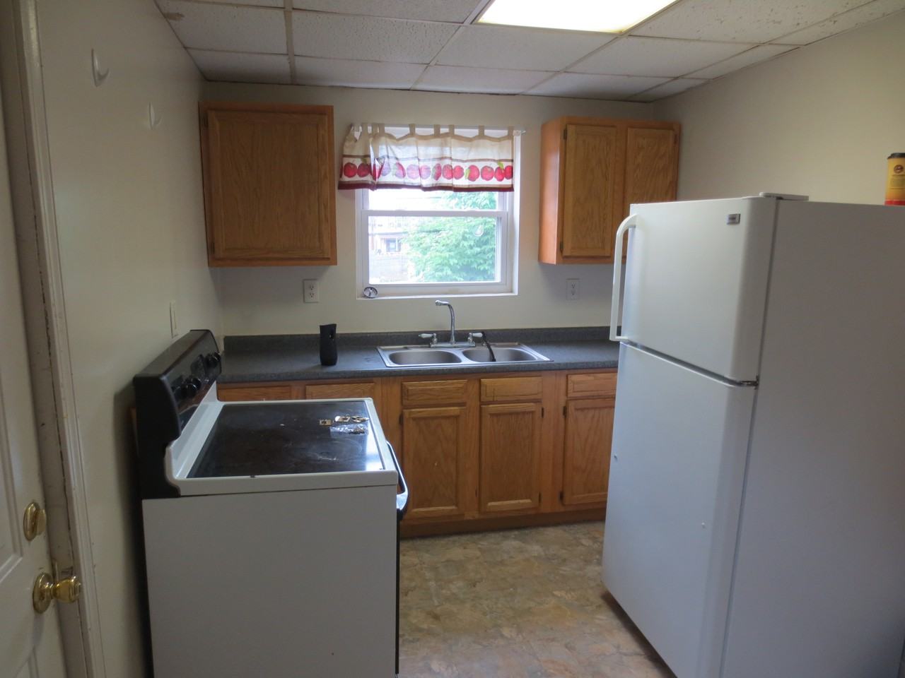 1401 11th Ave - Photo 2 of 7