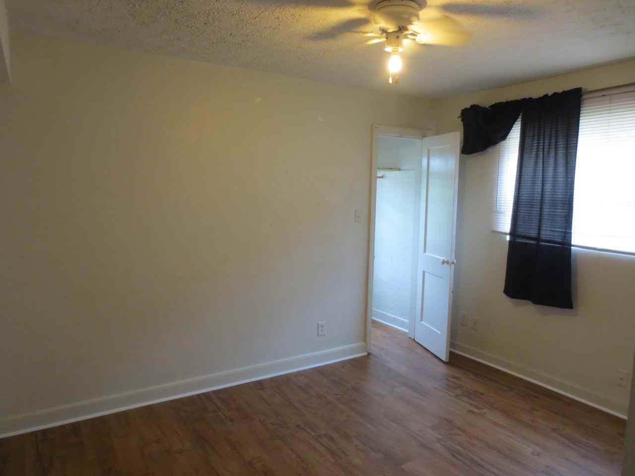 1401 11th Ave - Photo 3 of 7