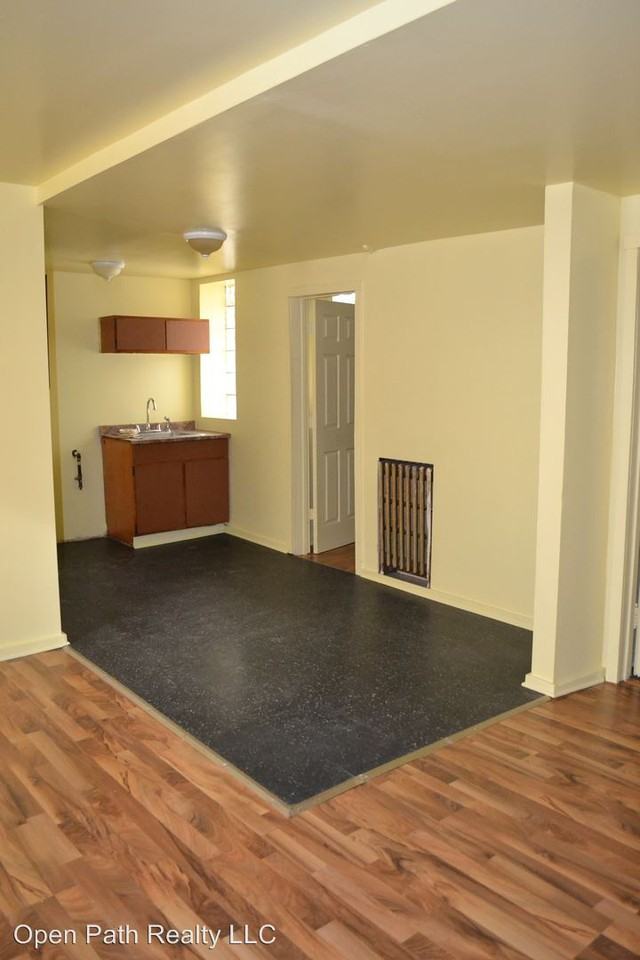 4336 W Walton - Photo 3 of 7