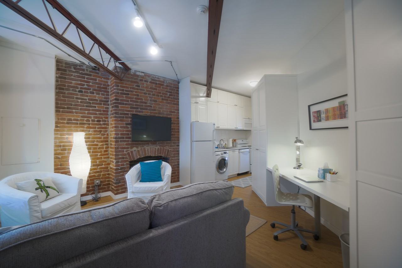 1507 R St Nw #B - Photo 2 of 11