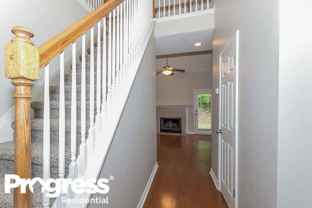 34 Cliffhaven Cir - Photo 2 of 18