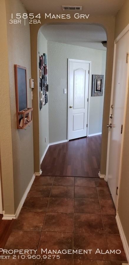 15854 Manes Grove - Photo 2 of 18