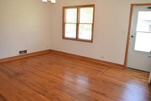 10233 W Yale Ave - Photo 3 of 14