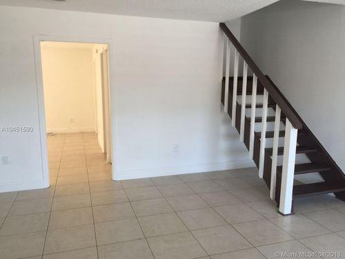 19559 NW 55th Cir Pl - Photo 3 of 8