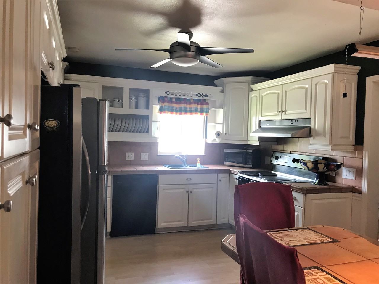 5240 Parkdale Ave - Photo 3 of 8