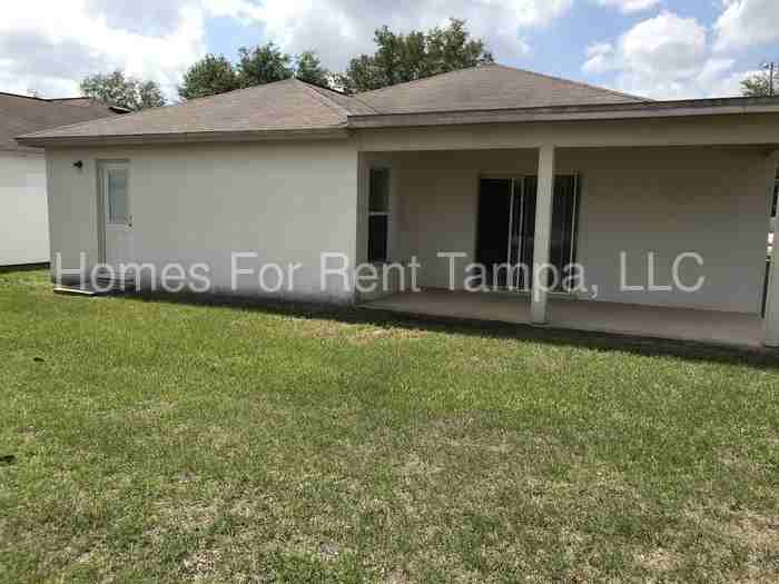 2622 Allwood Ave - Photo 2 of 14