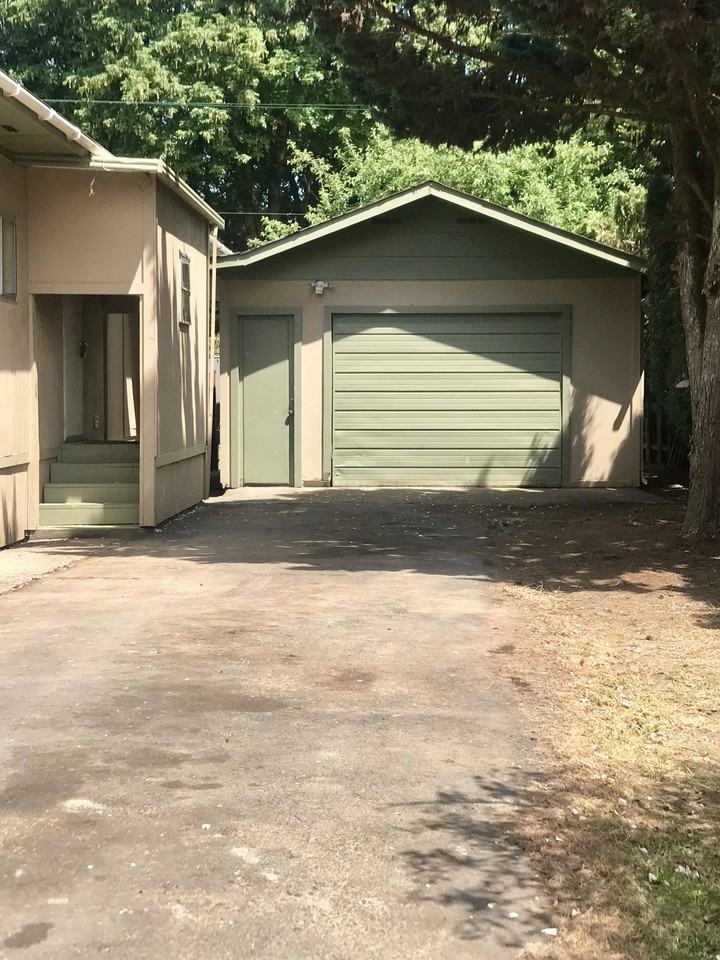 113 Enchanted Valley Drive S - Photo 3 of 19