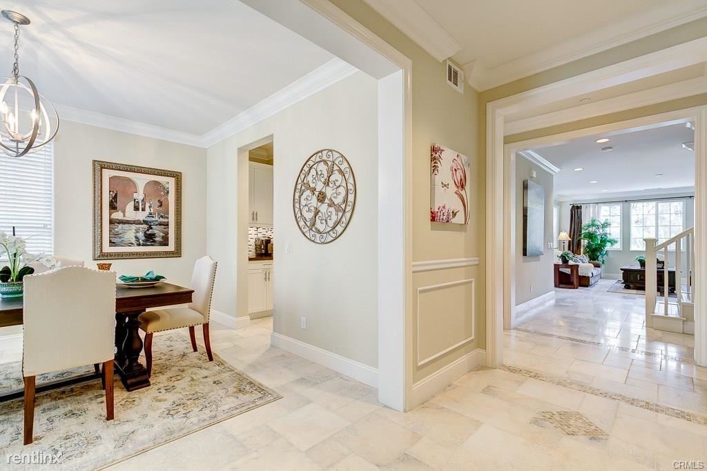 21451 Vista Dr - Photo 2 of 50