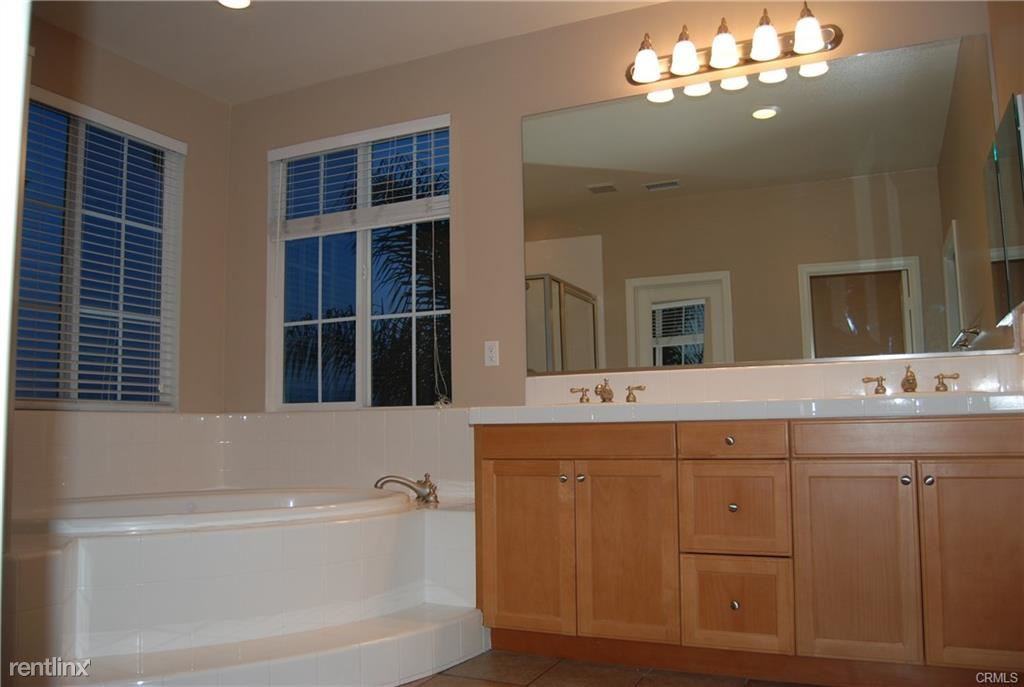 27715 Country Lane Rd - Photo 3 of 24