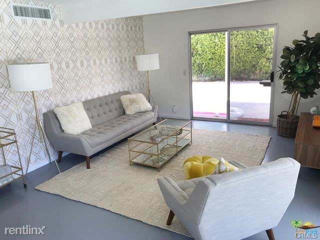 483 E Francis Dr - Photo 2 of 14