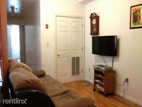 530 Monroe St - Photo 2 of 4