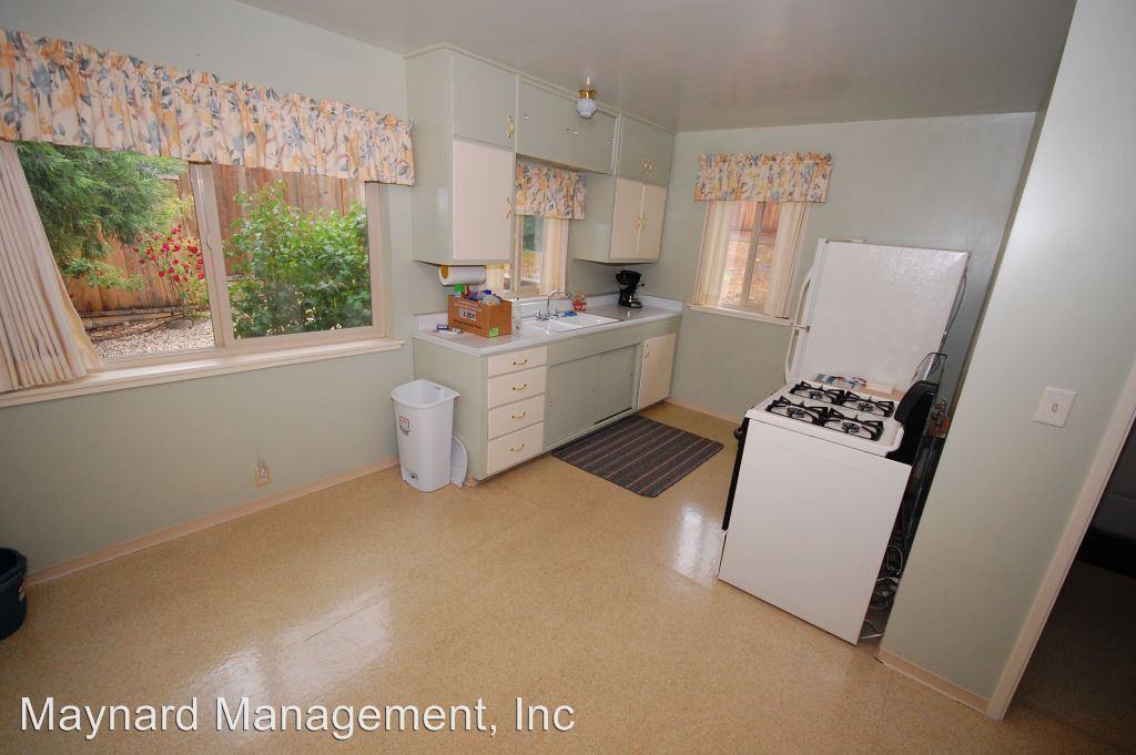 307 Hill St - Photo 3 of 6