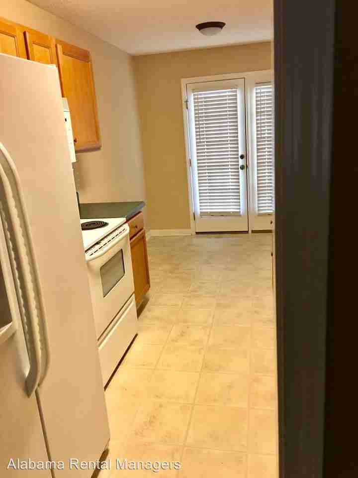 13028 Fisher Cir - Photo 3 of 16