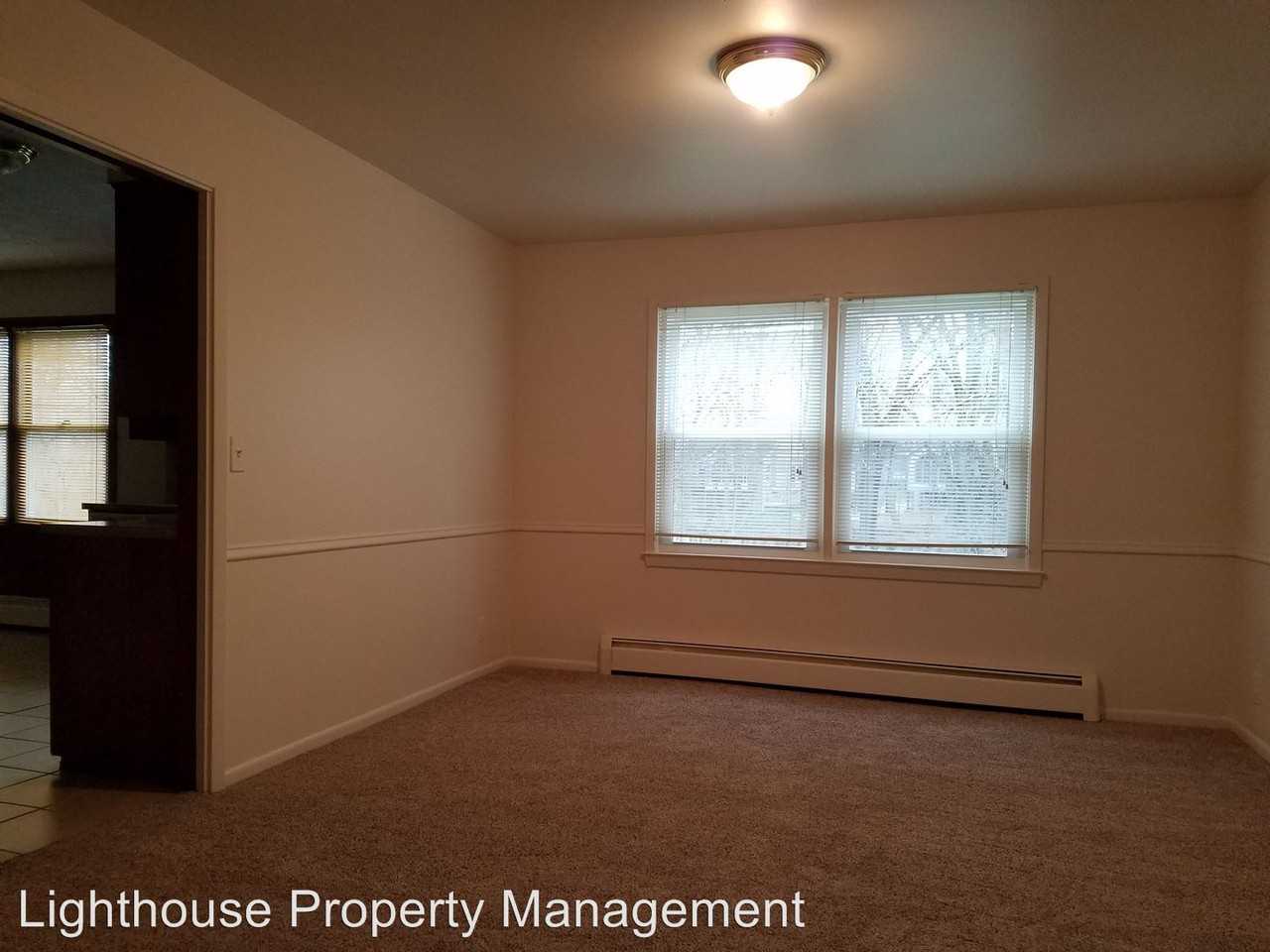 3620 Chamberlain Ave SE - Photo 3 of 13