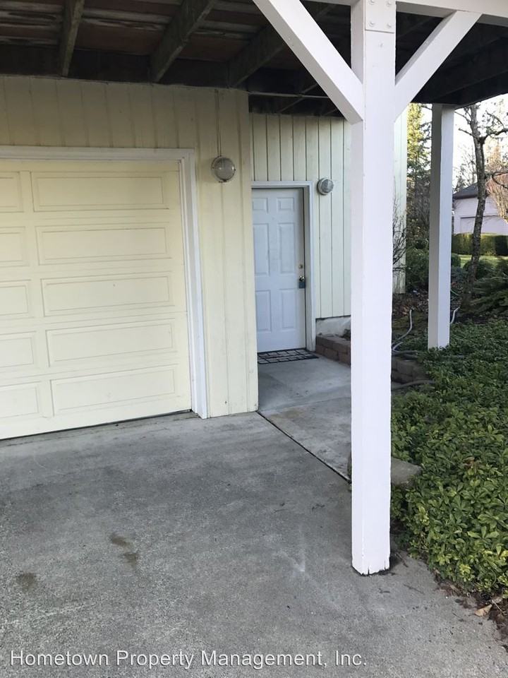5225 Illahee Ln NE - Photo 2 of 15