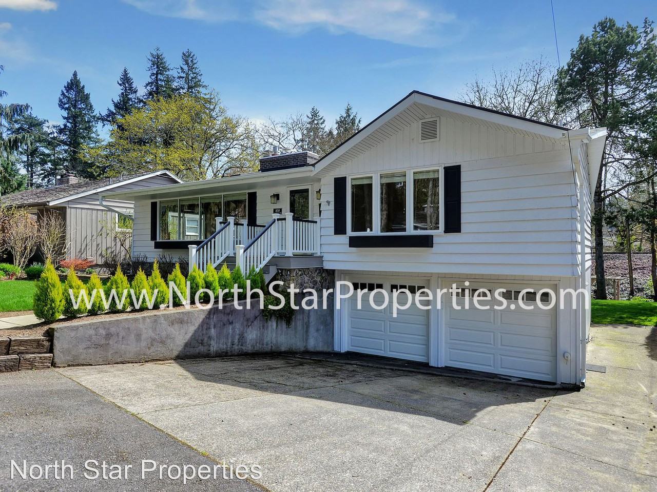 830 Lake Forest Dr - Photo 2 of 40