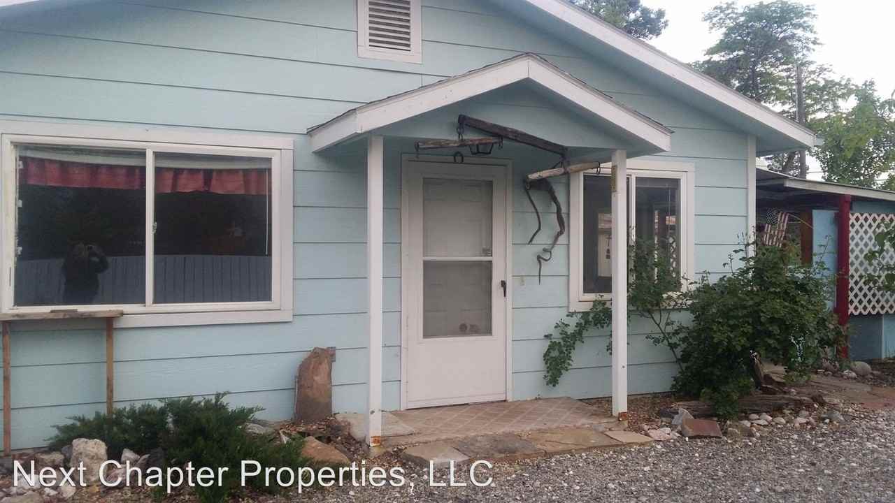 721 Hastings St - Photo 2 of 5