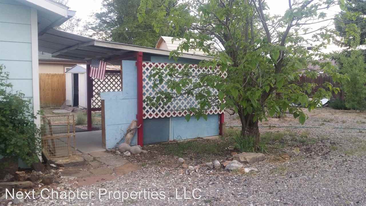 721 Hastings St - Photo 3 of 5