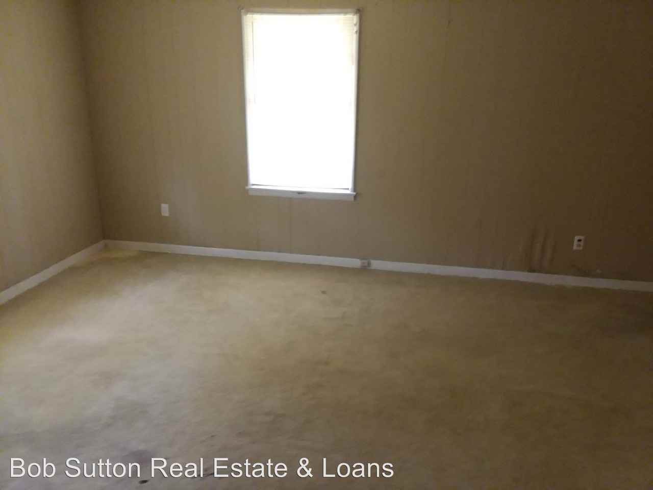 640 Goldsmith St - Photo 3 of 9