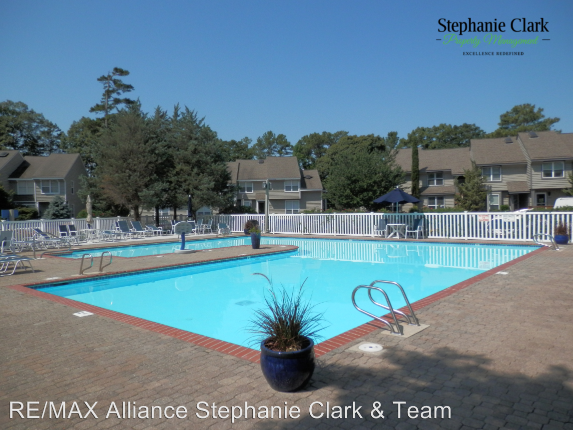 304 Windship Cove - Photo 2 of 32