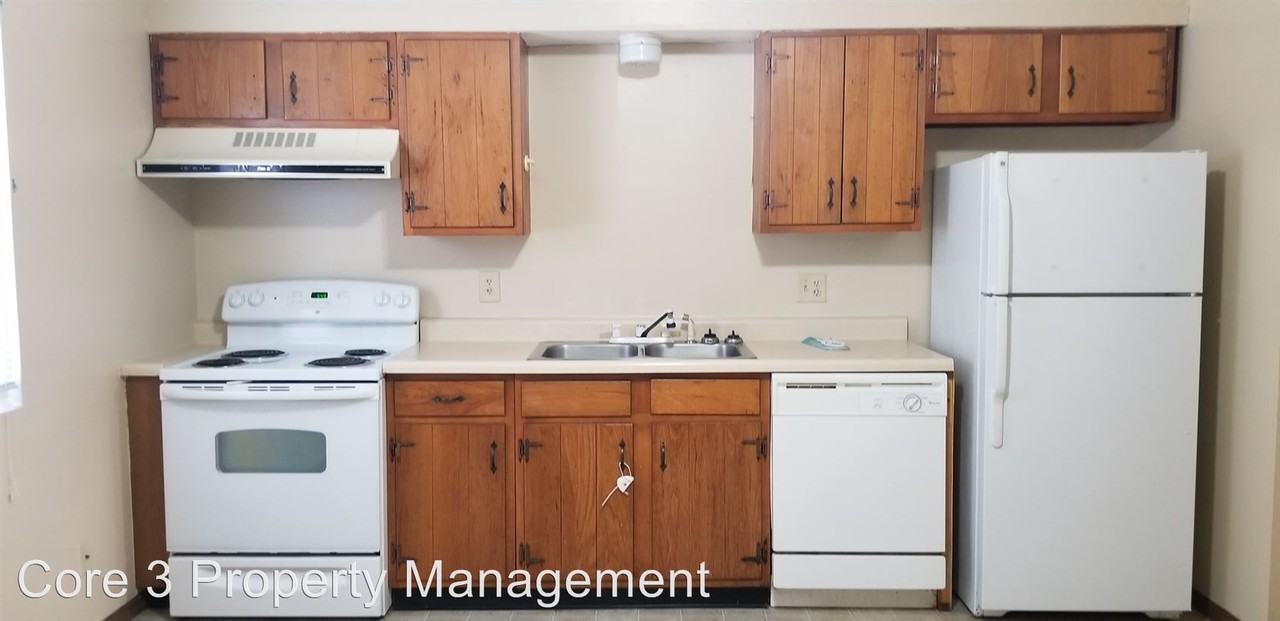 1004 Charlotte - Photo 3 of 7