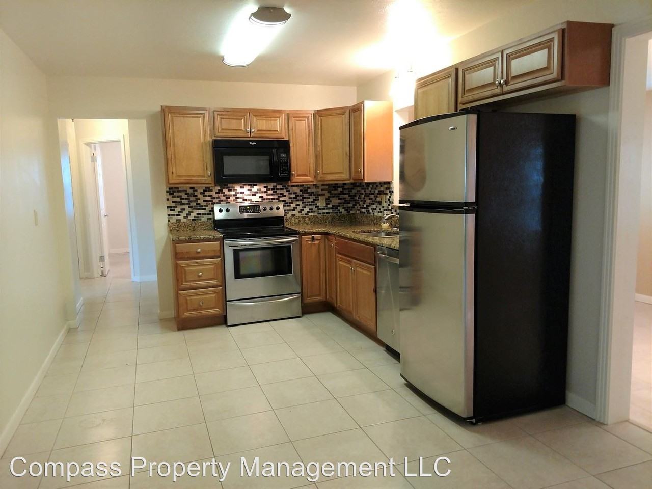 808 Cypress Ave - Photo 3 of 34