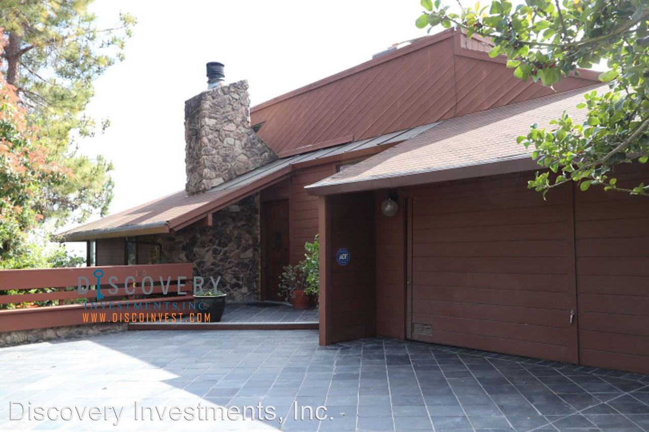 33 Castle Ln - Photo 2 of 33