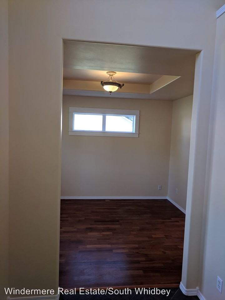 1288 S Halsey Dr - Photo 3 of 14