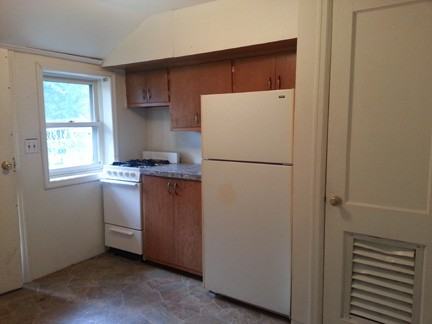 2557 S Cedar St - Photo 3 of 5