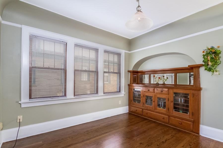 5023 N Berkeley Blvd - Photo 3 of 15