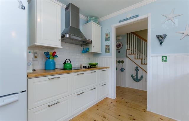 445 Cypress Ave #C - Photo 2 of 15