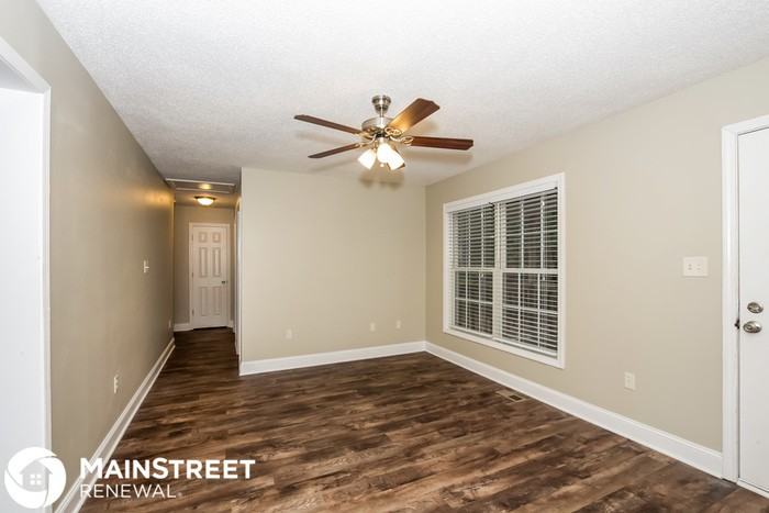 1945 Remount Rd - Photo 3 of 16