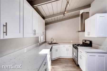 1 Iris Ave #512 - Photo 2 of 27