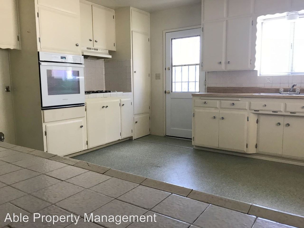 4305 Balboa St - Photo 2 of 12