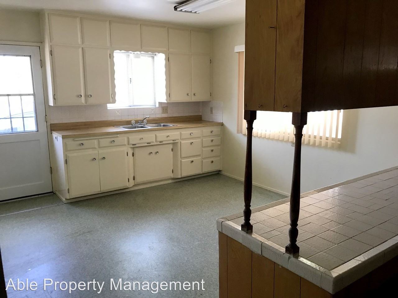 4305 Balboa St - Photo 3 of 12