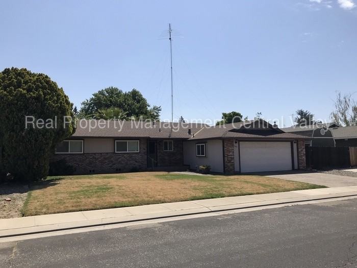 1646 Jerry Ave - Photo 3 of 22