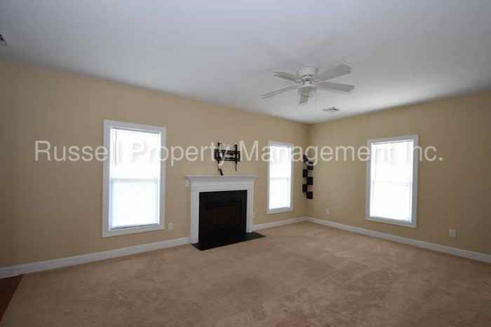 4429 Bristlecone Dr - Photo 3 of 26