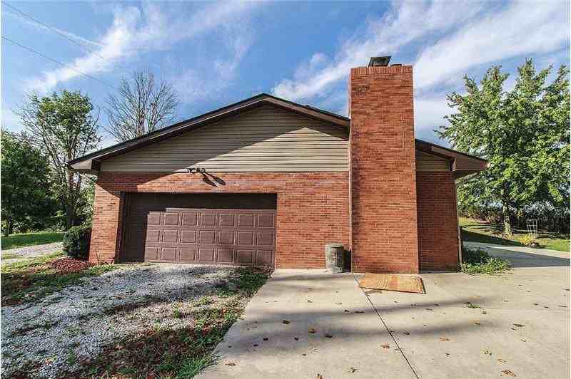 69907 Barton Rd - Photo 3 of 20