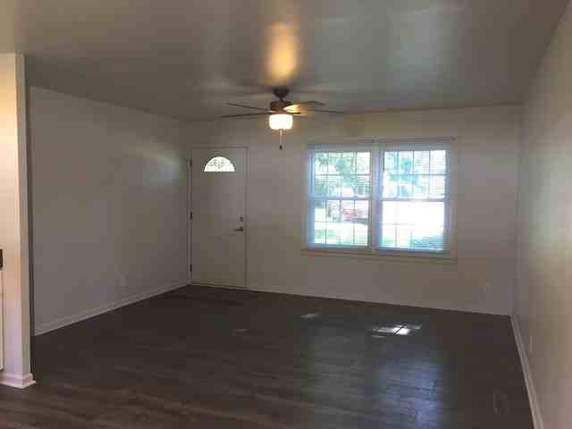 2 Sweetbriar Ct - Photo 3 of 13