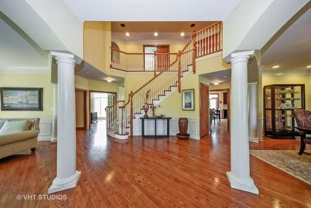 22206 N Prairie Ln - Photo 3 of 26