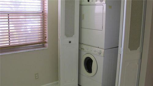 7340 Lake Cir Dr - Photo 3 of 7