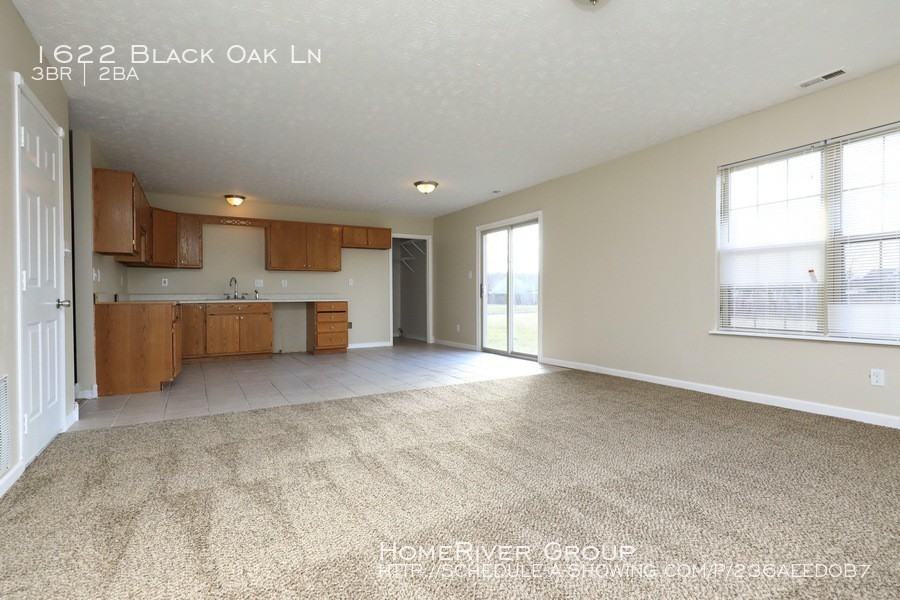 1622 Black Oak Ln - Photo 2 of 29