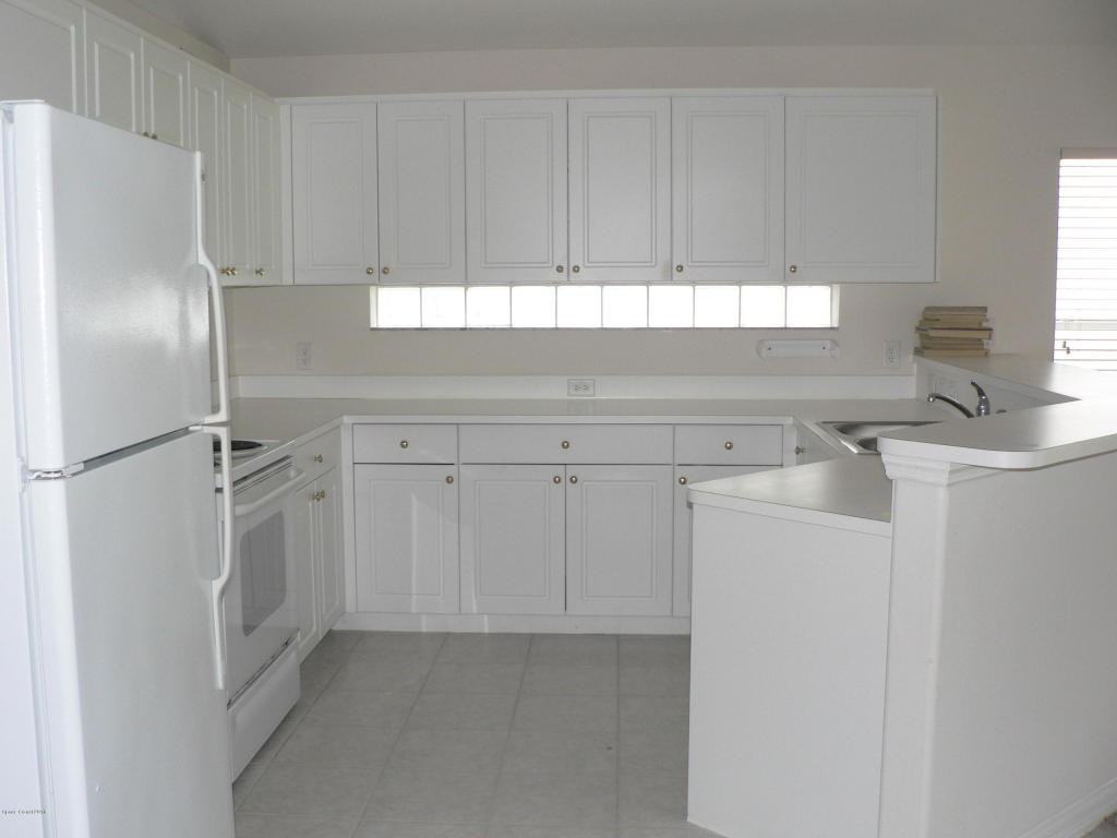 2725 Bradfordt Dr - Photo 3 of 16