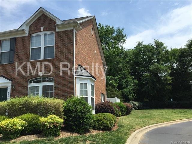 10895 Garden Oaks Ln - Photo 2 of 19