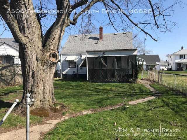 2506 Frederickson St - Photo 3 of 20